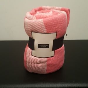Pink Victoria Secret blanket NWT